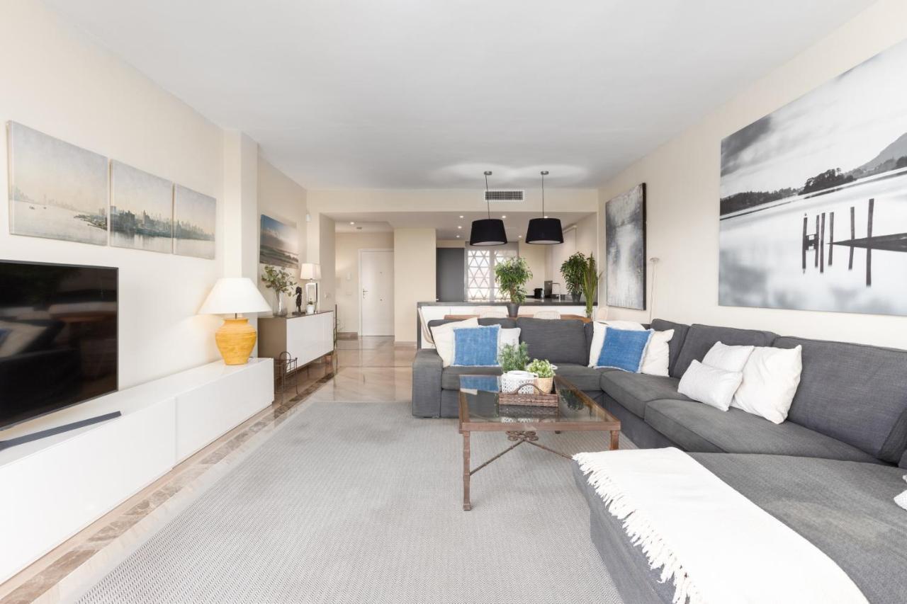 Homeforguest Front Line Beach Apartment In Hacienda Playa Marbella Exterior foto