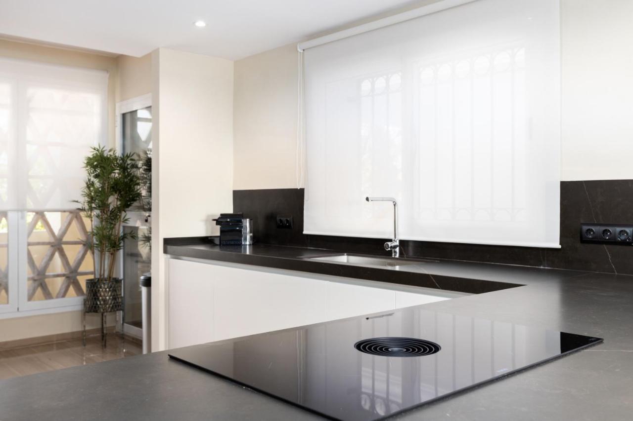 Homeforguest Front Line Beach Apartment In Hacienda Playa Marbella Exterior foto