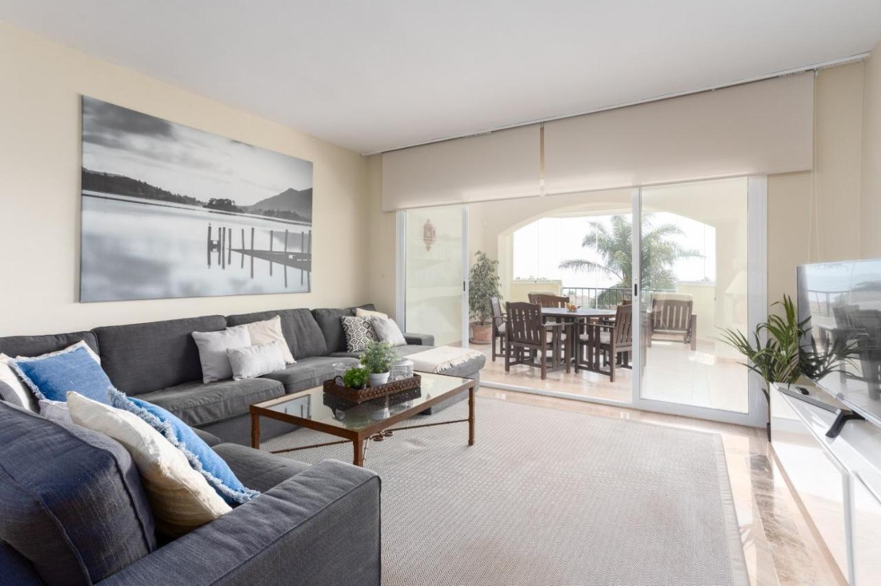 Homeforguest Front Line Beach Apartment In Hacienda Playa Marbella Exterior foto