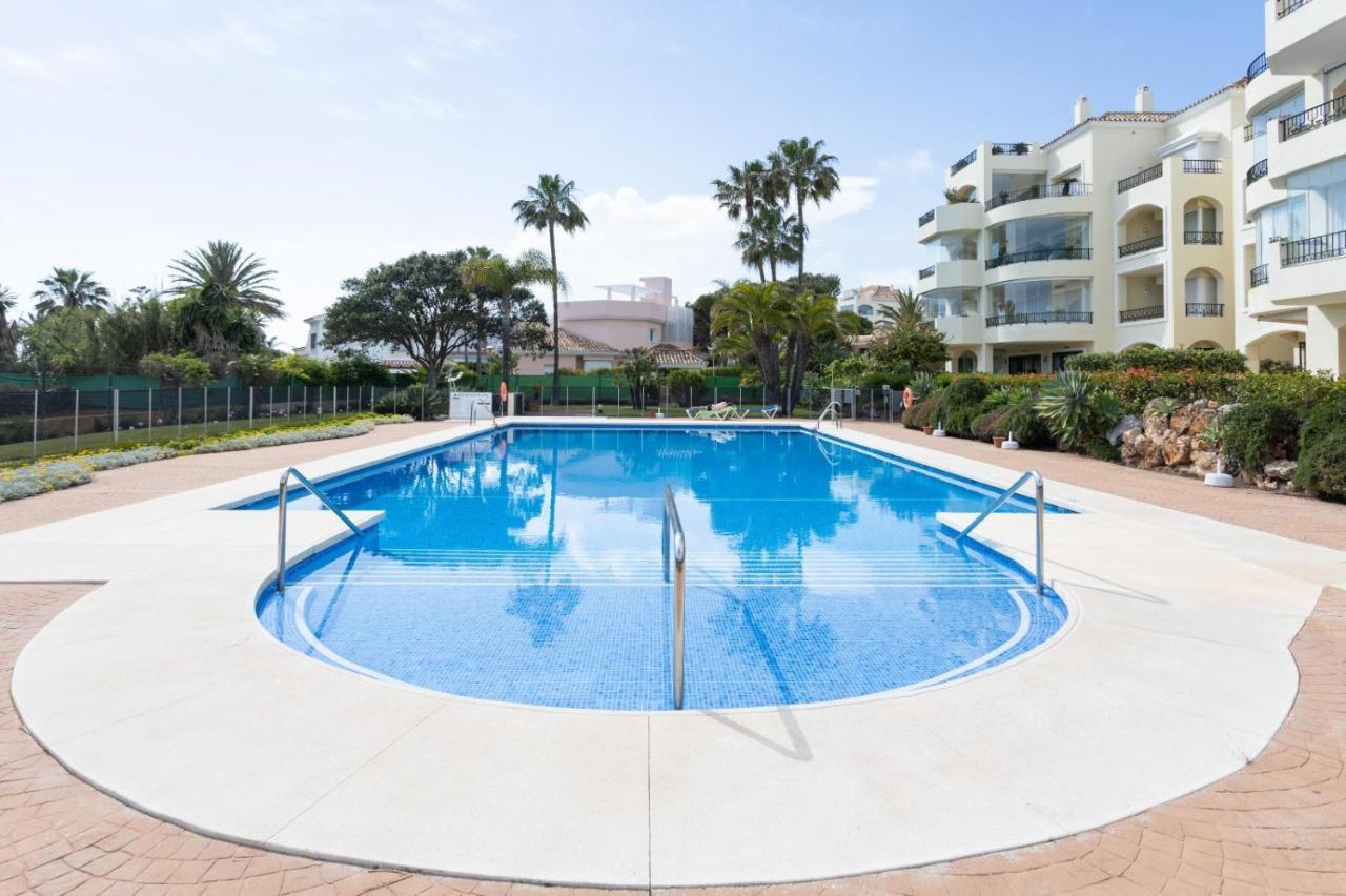 Homeforguest Front Line Beach Apartment In Hacienda Playa Marbella Exterior foto