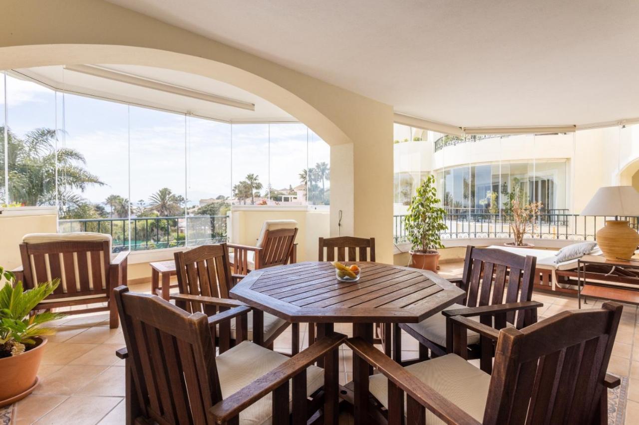 Homeforguest Front Line Beach Apartment In Hacienda Playa Marbella Exterior foto